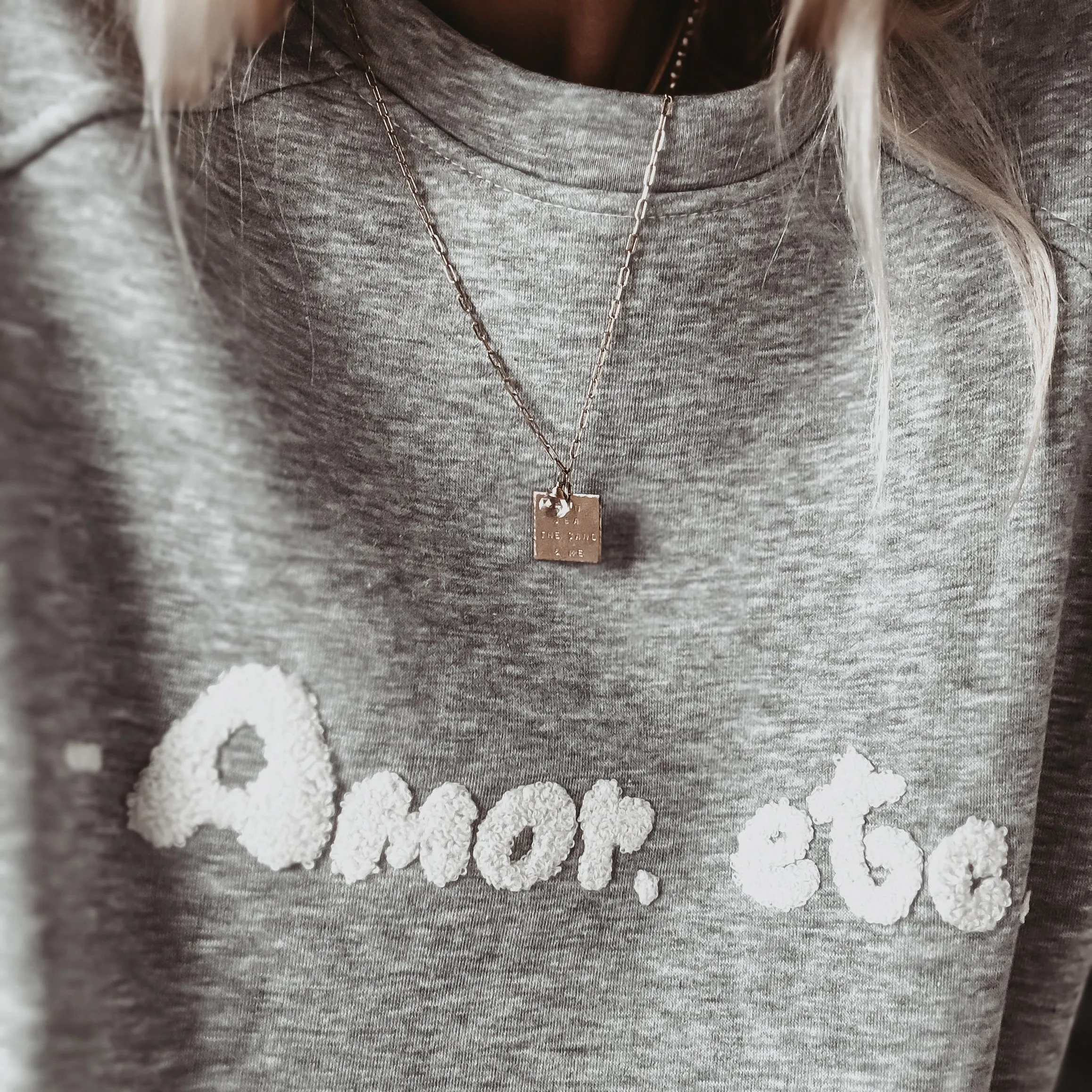 AMOR ETC grey sweatshirt *NEW*