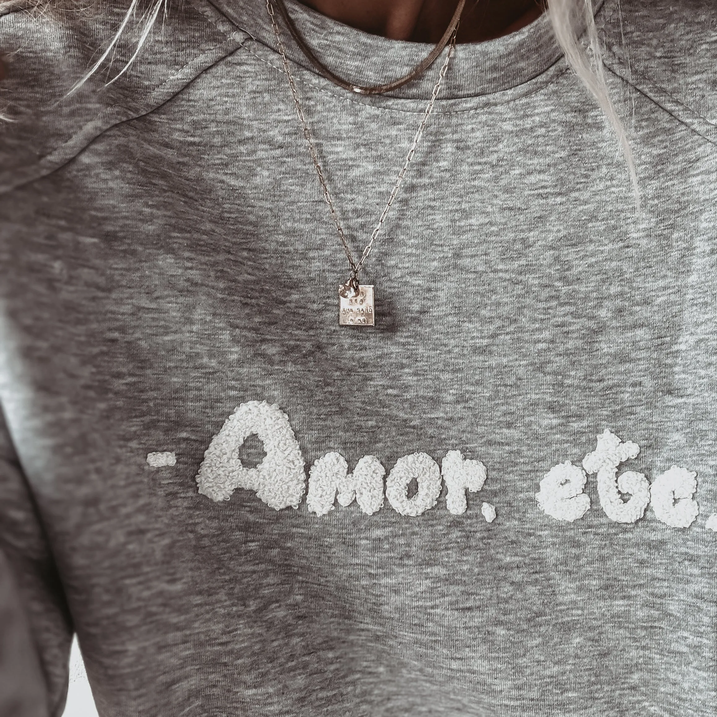 AMOR ETC grey sweatshirt *NEW*