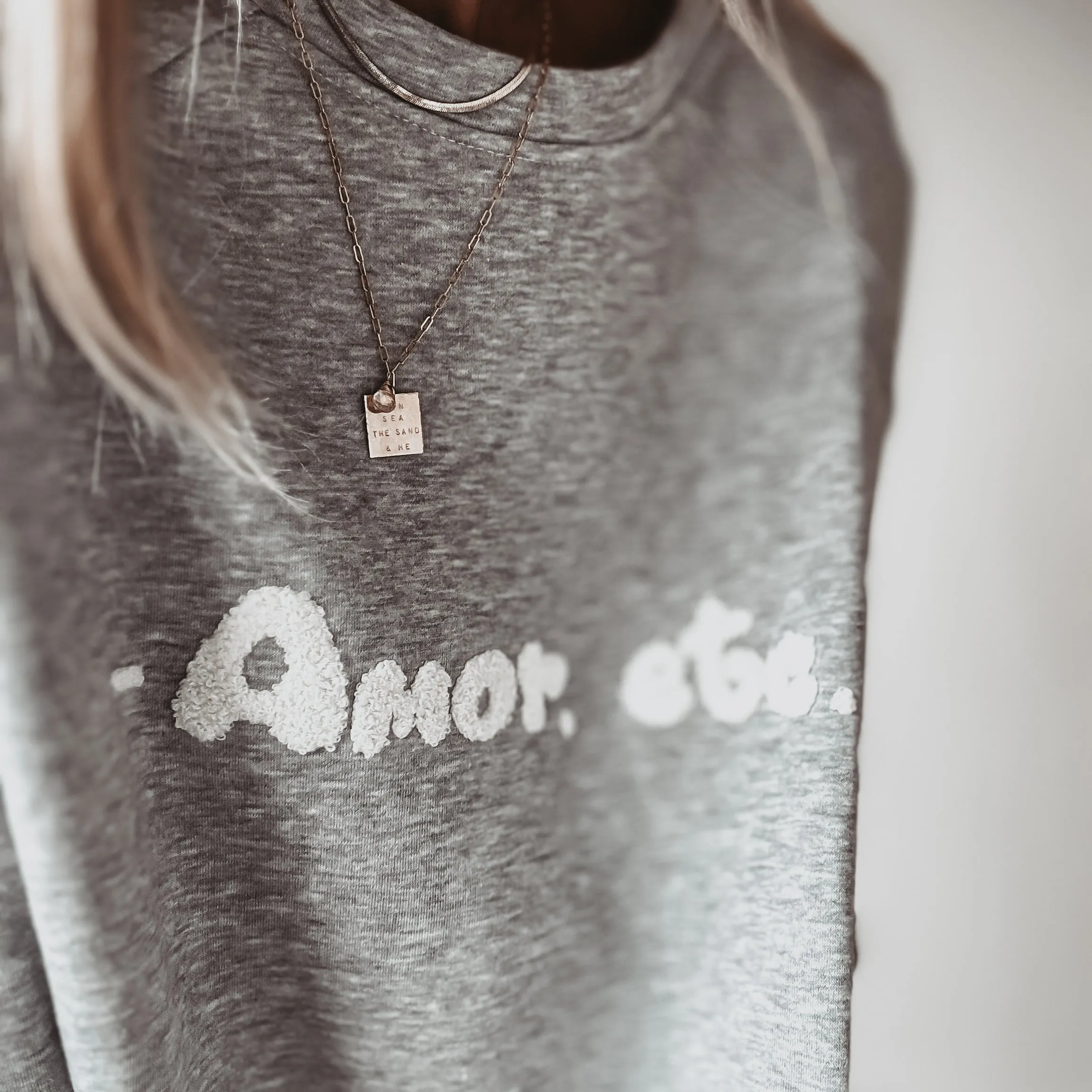 AMOR ETC grey sweatshirt *NEW*