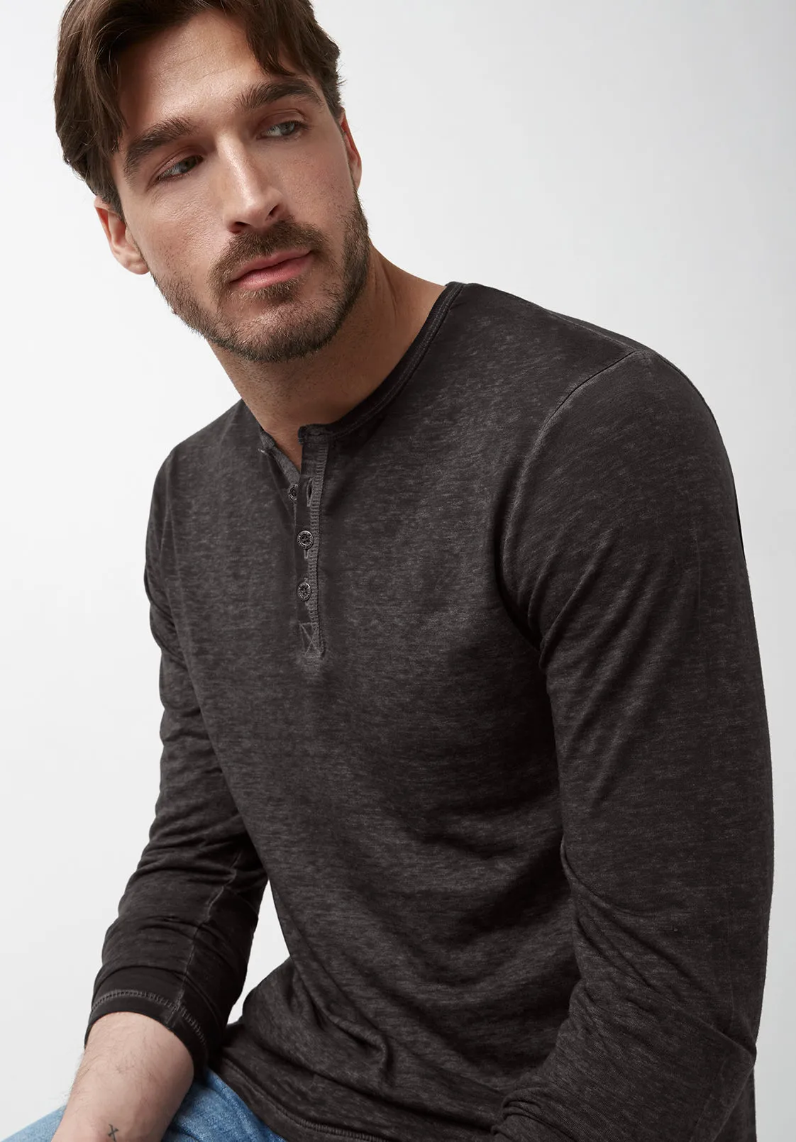 Kaduk Men's Long-Sleeve Henley Top in Black - BM24041