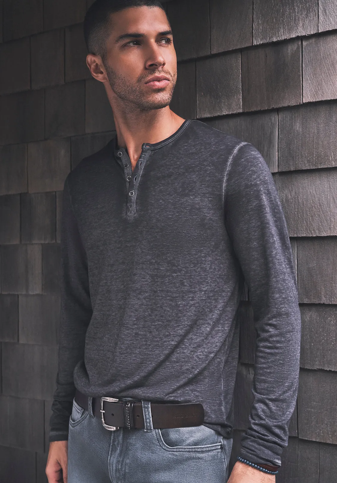 Kaduk Men's Long-Sleeve Henley Top in Black - BM24041